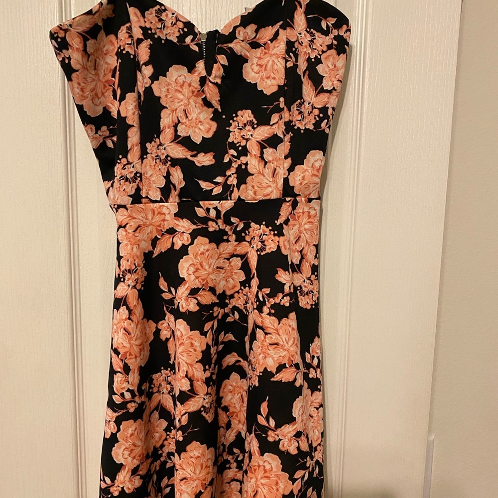 Strapless dress